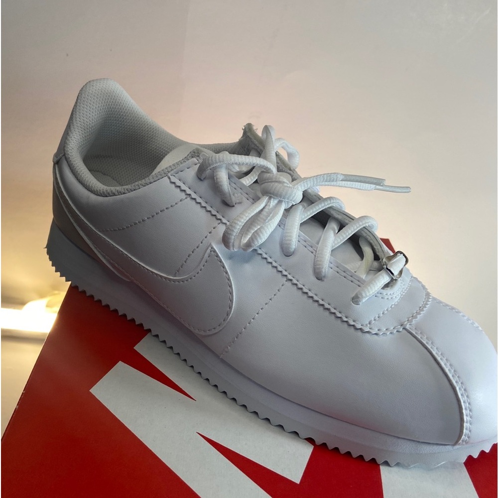 Nike Cortez Basic Classic SL Size 7y New With Box
